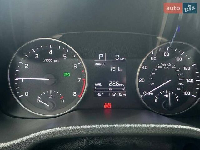 Серый Хендай Элантра, объемом двигателя 2 л и пробегом 185 тыс. км за 10500 $, фото 4 на Automoto.ua