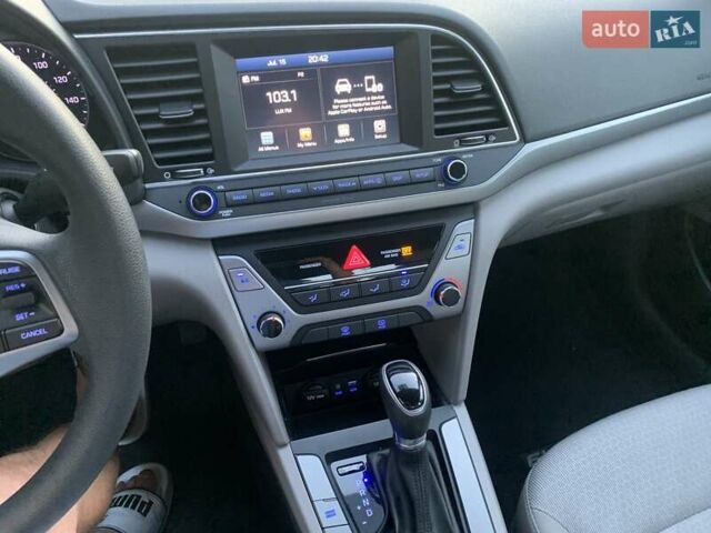 Сірий Хендай Елантра, об'ємом двигуна 2 л та пробігом 169 тис. км за 11700 $, фото 28 на Automoto.ua