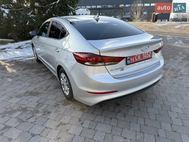Серый Хендай Элантра, объемом двигателя 2 л и пробегом 138 тыс. км за 9900 $, фото 5 на Automoto.ua