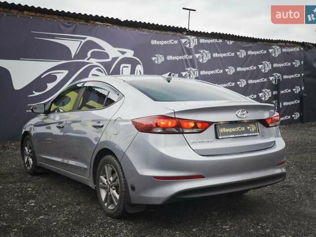 Серый Хендай Элантра, объемом двигателя 2 л и пробегом 147 тыс. км за 10499 $, фото 5 на Automoto.ua