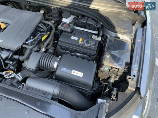 Сірий Хендай Елантра, об'ємом двигуна 2 л та пробігом 81 тис. км за 14400 $, фото 6 на Automoto.ua