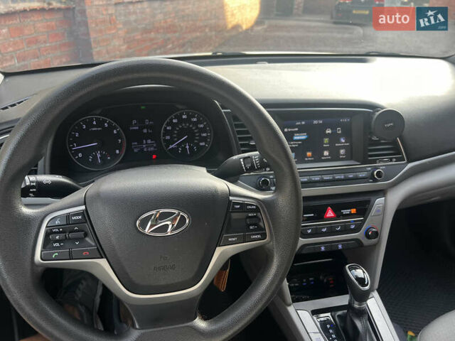 Сірий Хендай Елантра, об'ємом двигуна 2 л та пробігом 101 тис. км за 11900 $, фото 25 на Automoto.ua