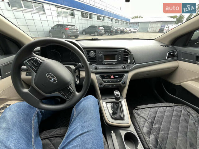 Серый Хендай Элантра, объемом двигателя 2 л и пробегом 135 тыс. км за 12300 $, фото 15 на Automoto.ua