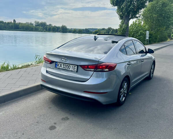 Серый Хендай Элантра, объемом двигателя 2 л и пробегом 169 тыс. км за 13300 $, фото 10 на Automoto.ua