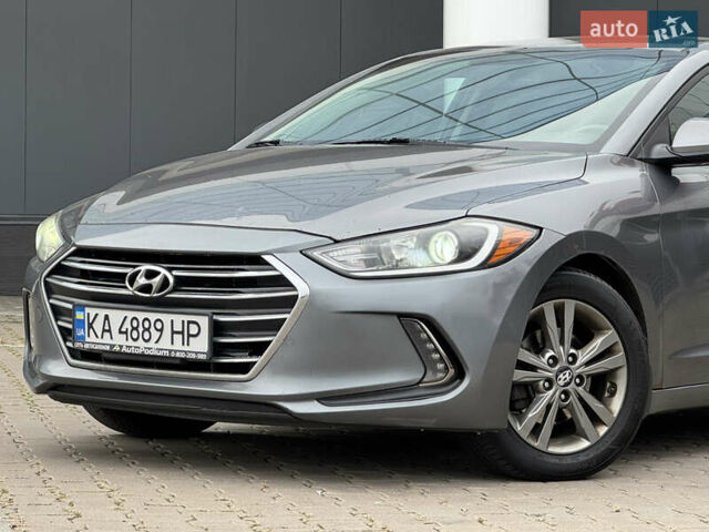 Сірий Хендай Елантра, об'ємом двигуна 2 л та пробігом 148 тис. км за 9900 $, фото 1 на Automoto.ua