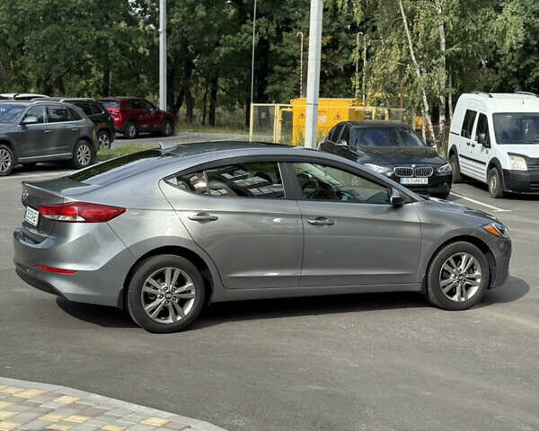 Сірий Хендай Елантра, об'ємом двигуна 2 л та пробігом 112 тис. км за 12500 $, фото 2 на Automoto.ua