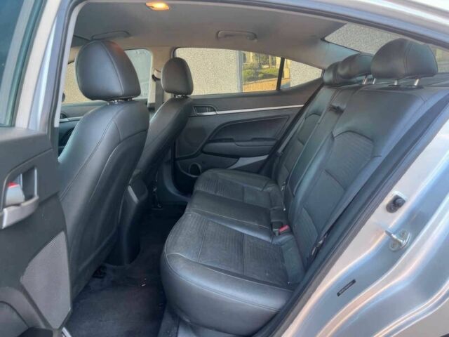 Сірий Хендай Елантра, об'ємом двигуна 2 л та пробігом 68 тис. км за 4600 $, фото 9 на Automoto.ua