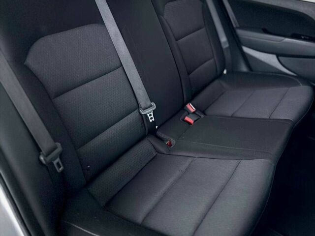 Серый Хендай Элантра, объемом двигателя 2 л и пробегом 156 тыс. км за 10699 $, фото 12 на Automoto.ua