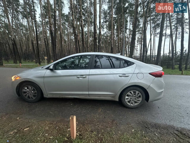 Серый Хендай Элантра, объемом двигателя 2 л и пробегом 161 тыс. км за 7300 $, фото 6 на Automoto.ua