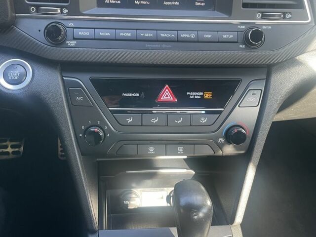 Хендай Элантра 2017 в Запорожье на Automoto.ua Серый Хендай Элантра, объемом двигателя 1.6 л и пробегом 101 тыс. км за 9500 $, фото 9 на Automoto.ua