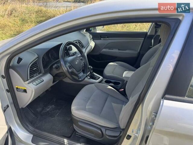 Серый Хендай Элантра, объемом двигателя 2 л и пробегом 157 тыс. км за 12500 $, фото 9 на Automoto.ua