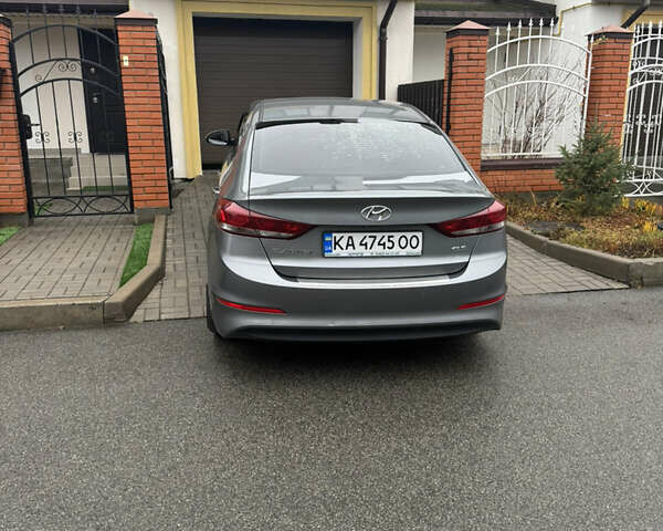 Сірий Хендай Елантра, об'ємом двигуна 2 л та пробігом 81 тис. км за 14400 $, фото 1 на Automoto.ua