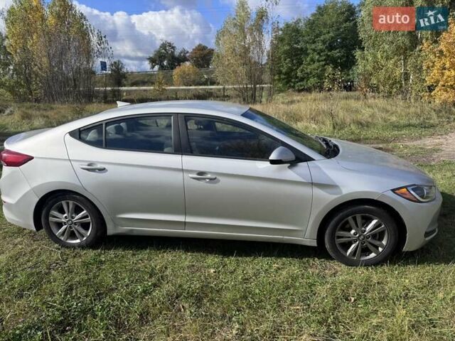 Серый Хендай Элантра, объемом двигателя 2 л и пробегом 157 тыс. км за 12500 $, фото 7 на Automoto.ua