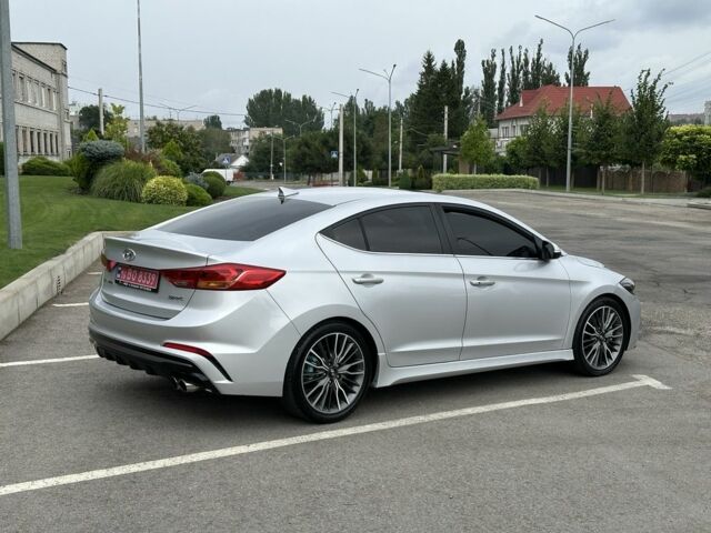 Сірий Хендай Елантра, об'ємом двигуна 1.6 л та пробігом 140 тис. км за 12200 $, фото 4 на Automoto.ua