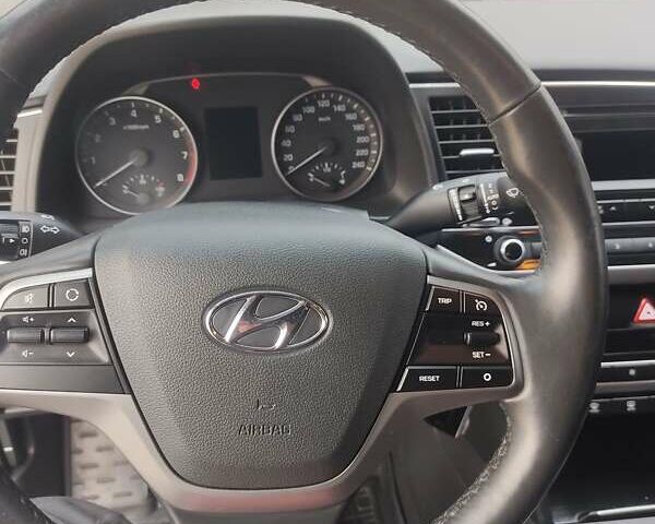 Сірий Хендай Елантра, об'ємом двигуна 2 л та пробігом 74 тис. км за 14700 $, фото 16 на Automoto.ua