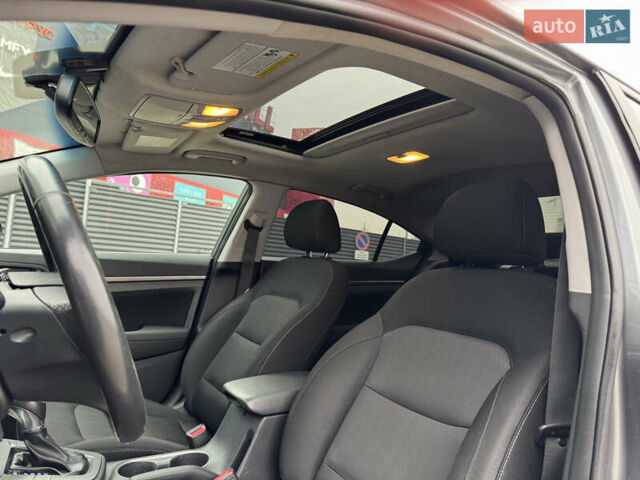 Сірий Хендай Елантра, об'ємом двигуна 2 л та пробігом 148 тис. км за 9900 $, фото 25 на Automoto.ua