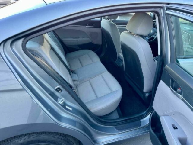 Сірий Хендай Елантра, об'ємом двигуна 2 л та пробігом 54 тис. км за 2600 $, фото 9 на Automoto.ua