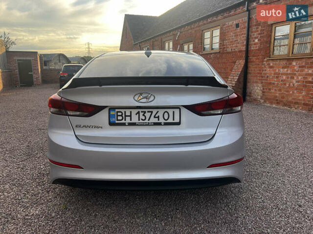 Сірий Хендай Елантра, об'ємом двигуна 2 л та пробігом 101 тис. км за 11900 $, фото 12 на Automoto.ua