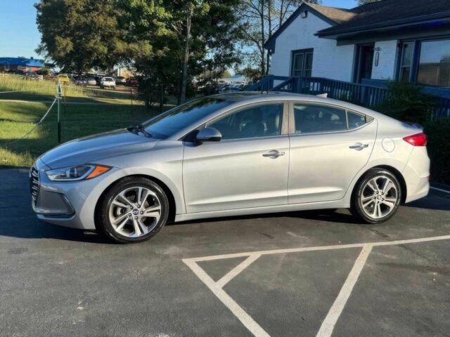 Сірий Хендай Елантра, об'ємом двигуна 2 л та пробігом 69 тис. км за 8000 $, фото 2 на Automoto.ua