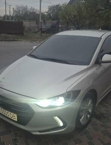 Хендай Элантра 2017 в Новомосковске на Automoto.ua Серый Хендай Элантра, объемом двигателя 2 л и пробегом 205 тыс. км за 9700 $, фото 3 на Automoto.ua