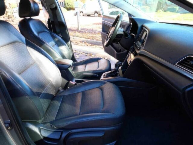 Серый Хендай Элантра, объемом двигателя 2 л и пробегом 54 тыс. км за 6300 $, фото 7 на Automoto.ua