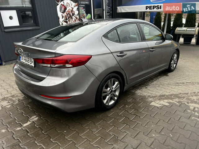 Сірий Хендай Елантра, об'ємом двигуна 2 л та пробігом 79 тис. км за 9900 $, фото 2 на Automoto.ua