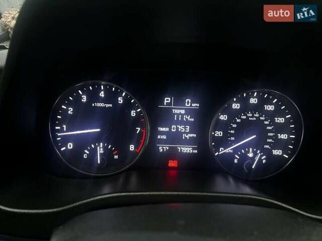 Серый Хендай Элантра, объемом двигателя 2 л и пробегом 124 тыс. км за 11600 $, фото 6 на Automoto.ua
