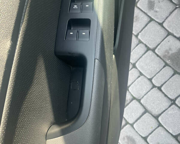 Серый Хендай Элантра, объемом двигателя 1.59 л и пробегом 101 тыс. км за 9500 $, фото 12 на Automoto.ua