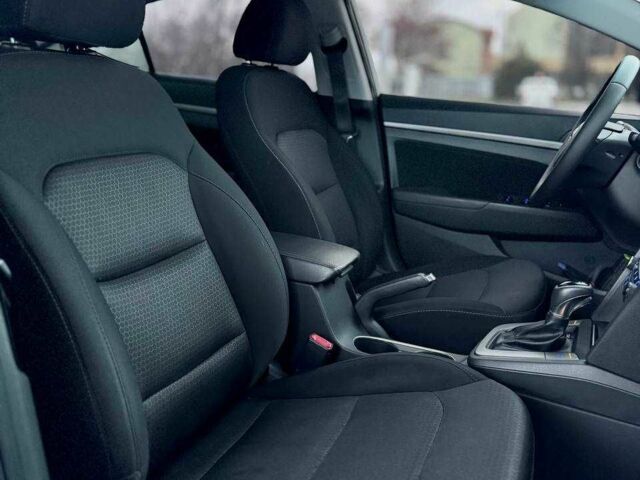 Серый Хендай Элантра, объемом двигателя 2 л и пробегом 156 тыс. км за 10699 $, фото 14 на Automoto.ua