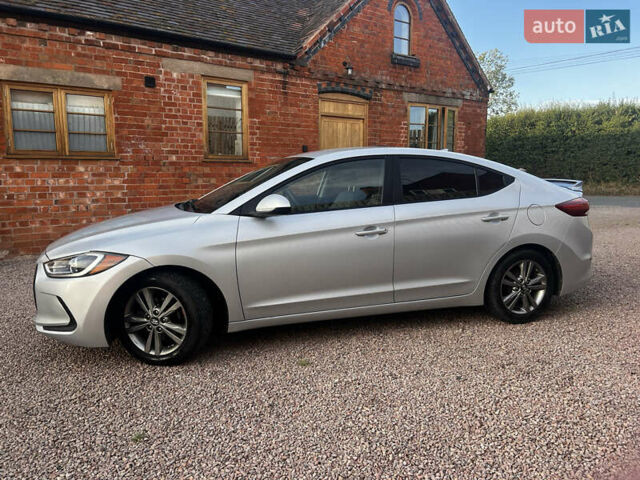 Сірий Хендай Елантра, об'ємом двигуна 2 л та пробігом 101 тис. км за 11900 $, фото 7 на Automoto.ua