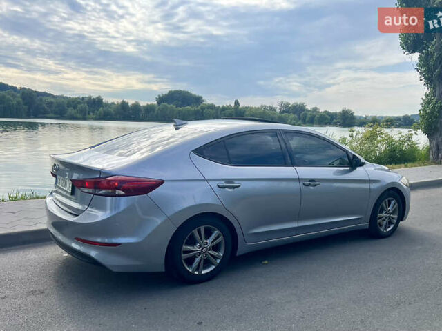 Серый Хендай Элантра, объемом двигателя 2 л и пробегом 169 тыс. км за 13300 $, фото 9 на Automoto.ua