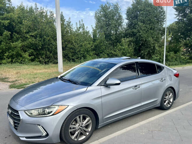 Серый Хендай Элантра, объемом двигателя 2 л и пробегом 169 тыс. км за 13300 $, фото 3 на Automoto.ua