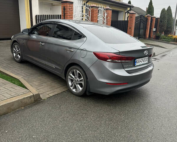 Сірий Хендай Елантра, об'ємом двигуна 2 л та пробігом 81 тис. км за 14400 $, фото 3 на Automoto.ua
