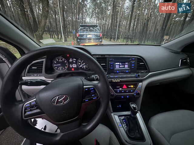 Серый Хендай Элантра, объемом двигателя 2 л и пробегом 161 тыс. км за 7300 $, фото 10 на Automoto.ua
