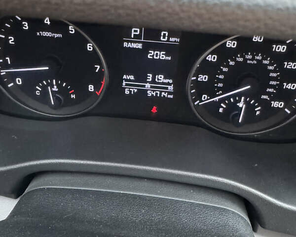 Серый Хендай Элантра, объемом двигателя 2 л и пробегом 87 тыс. км за 12800 $, фото 8 на Automoto.ua