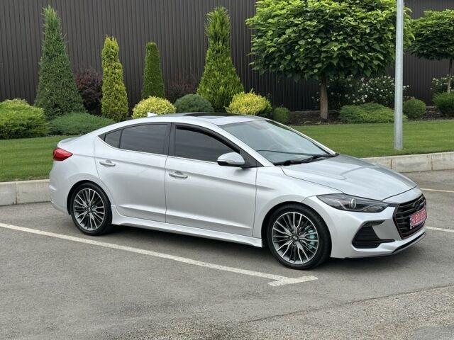 Сірий Хендай Елантра, об'ємом двигуна 1.6 л та пробігом 140 тис. км за 12200 $, фото 2 на Automoto.ua