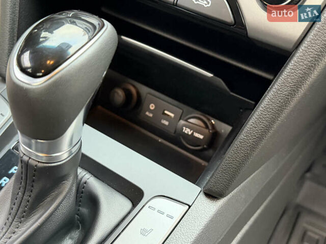 Серый Хендай Элантра, объемом двигателя 1.6 л и пробегом 47 тыс. км за 15800 $, фото 40 на Automoto.ua