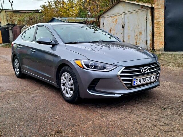 Хендай Элантра 2017 в Кропивницком (Кировограде) на Automoto.ua Серый Хендай Элантра, объемом двигателя 2 л и пробегом 177 тыс. км за 10900 $, фото 1 на Automoto.ua