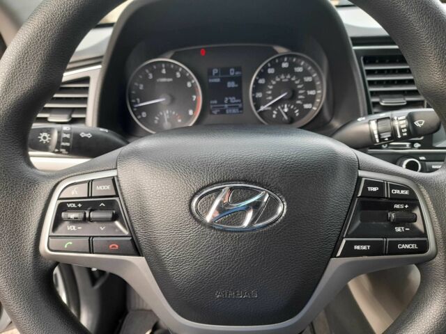 Серый Хендай Элантра, объемом двигателя 2 л и пробегом 69 тыс. км за 11500 $, фото 10 на Automoto.ua