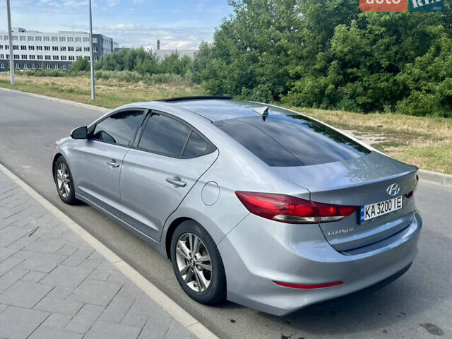 Серый Хендай Элантра, объемом двигателя 2 л и пробегом 169 тыс. км за 13300 $, фото 5 на Automoto.ua