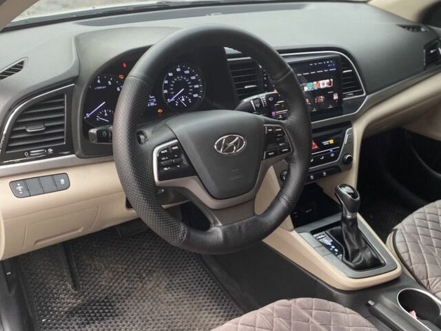 Серый Хендай Элантра, объемом двигателя 2 л и пробегом 205 тыс. км за 11100 $, фото 6 на Automoto.ua