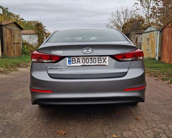 Хендай Элантра 2017 в Кропивницком (Кировограде) на Automoto.ua Серый Хендай Элантра, объемом двигателя 2 л и пробегом 177 тыс. км за 10900 $, фото 7 на Automoto.ua