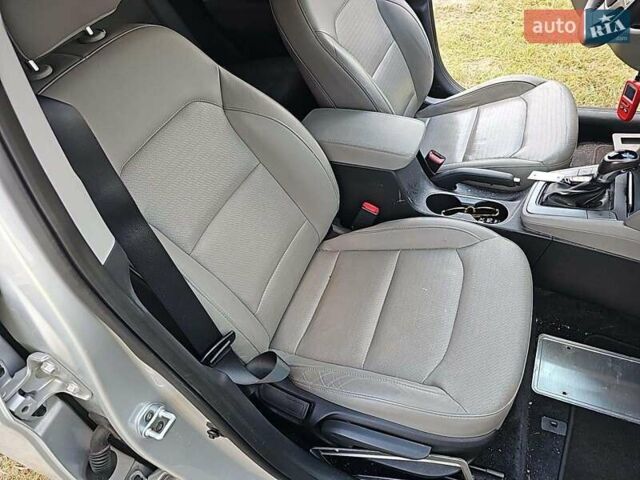 Серый Хендай Элантра, объемом двигателя 2 л и пробегом 165 тыс. км за 8500 $, фото 7 на Automoto.ua
