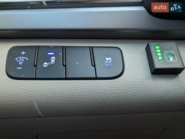 Серый Хендай Элантра, объемом двигателя 2 л и пробегом 145 тыс. км за 9990 $, фото 11 на Automoto.ua