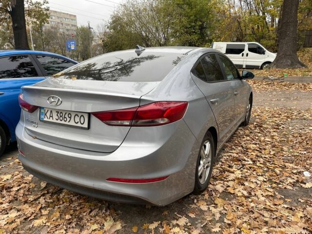 Серый Хендай Элантра, объемом двигателя 2 л и пробегом 220 тыс. км за 5999 $, фото 3 на Automoto.ua