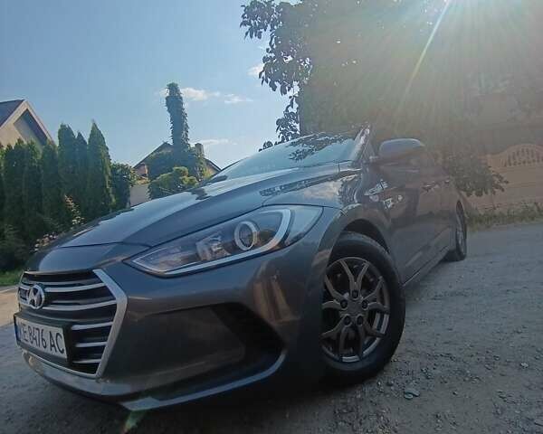 Сірий Хендай Елантра, об'ємом двигуна 1.6 л та пробігом 208 тис. км за 10500 $, фото 2 на Automoto.ua