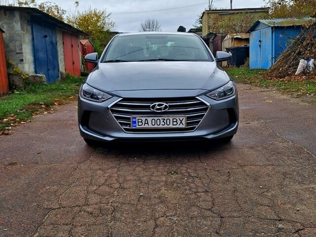 Хендай Элантра 2017 в Кропивницком (Кировограде) на Automoto.ua Серый Хендай Элантра, объемом двигателя 2 л и пробегом 177 тыс. км за 10900 $, фото 2 на Automoto.ua