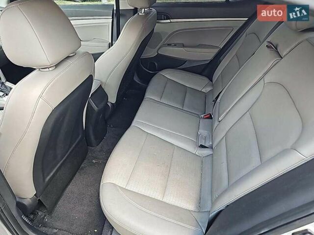 Серый Хендай Элантра, объемом двигателя 2 л и пробегом 165 тыс. км за 8500 $, фото 11 на Automoto.ua