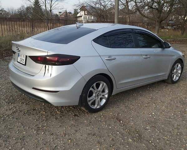 Серый Хендай Элантра, объемом двигателя 2 л и пробегом 93 тыс. км за 10800 $, фото 11 на Automoto.ua