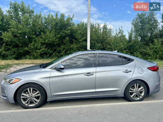 Серый Хендай Элантра, объемом двигателя 2 л и пробегом 169 тыс. км за 13300 $, фото 4 на Automoto.ua